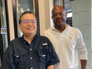 From left: Ambassador Shirakata, Mr. Cayetano